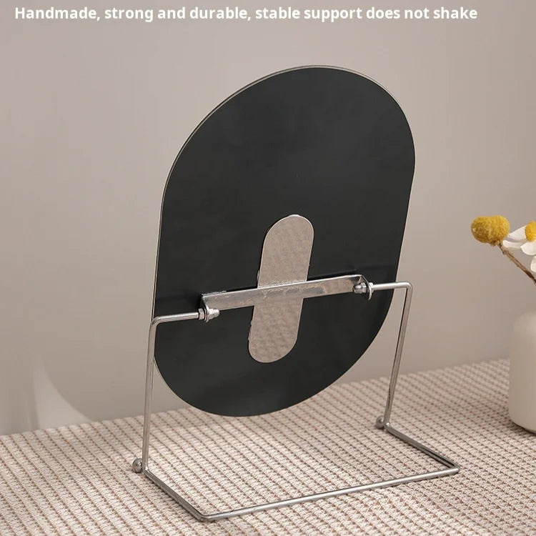 Miroir de maquillage sur pied